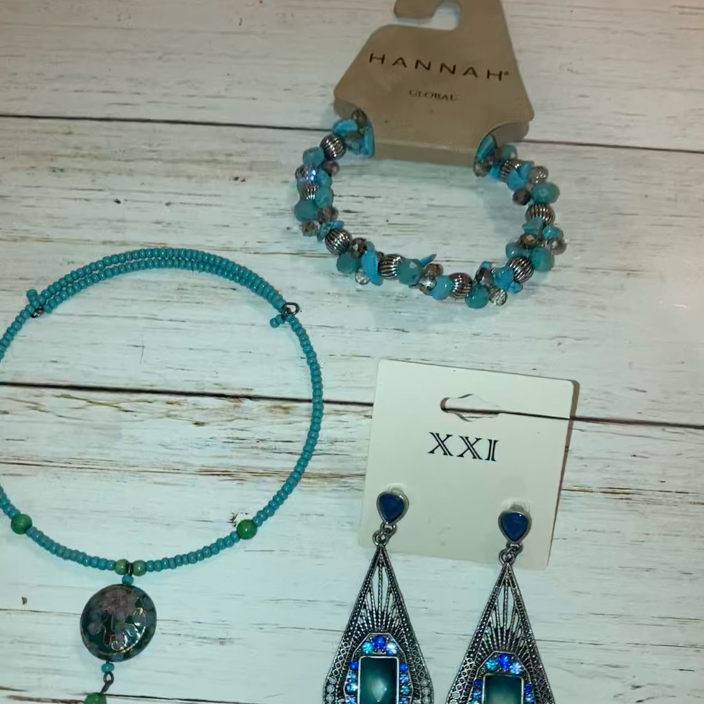 NICE 4 VALENTINE’S DAY. HANNAH GLOBAL TURQUOISE BRACELET,XXI EARRINGS  NECKLACE. - Picture 6 of 7